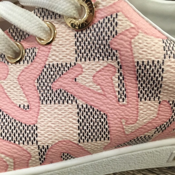 Louis Vuitton Tahitian sneakers - Picture 2 of 6